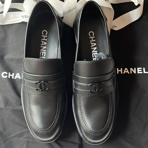 🌹CHANEL BLACK  LOAFERS🌹 NWT 🌹 - Picture 10 of 16
